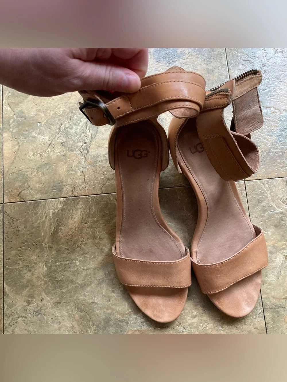 UGG char Womens Ankle-Strap Wedge Sandals -  Brown